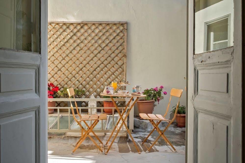 Anatolia Guest House Chrissi Akti Chania Exterior foto